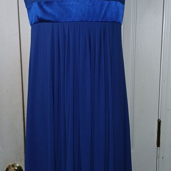 David's Bridal royal blue maxi pleated evening prom formal gown Sz 2 EUC - Picture 3 of 8